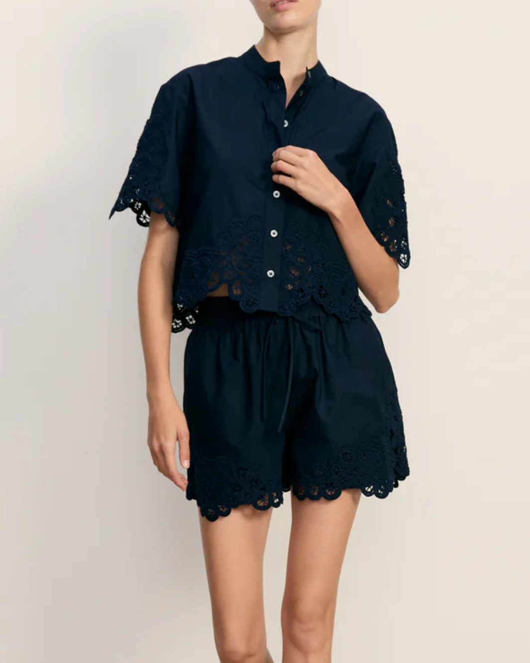 ALECK LACE BUTTON-DOWN SHIRT - Romi Boutique