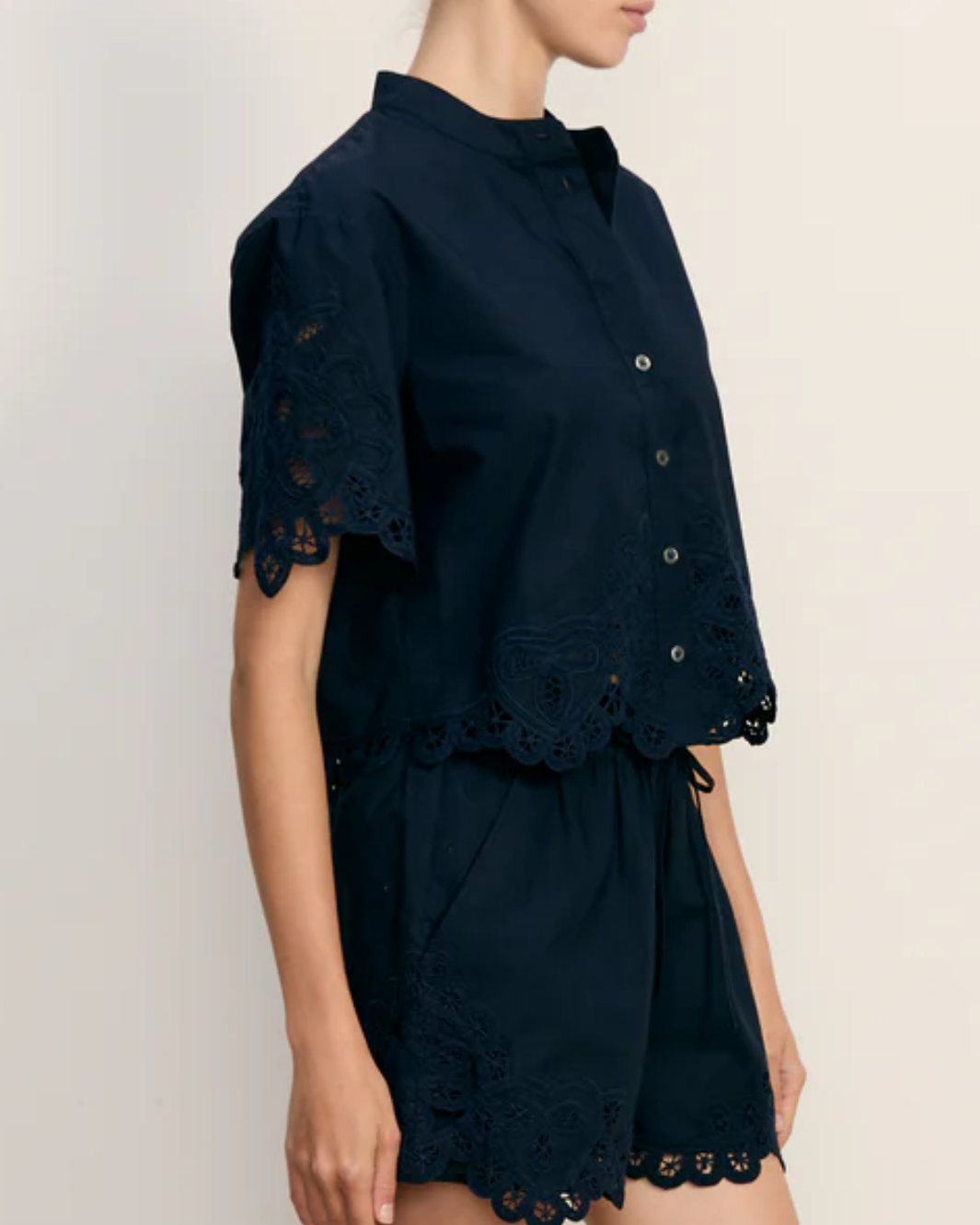 ALECK LACE BUTTON-DOWN SHIRT - Romi Boutique