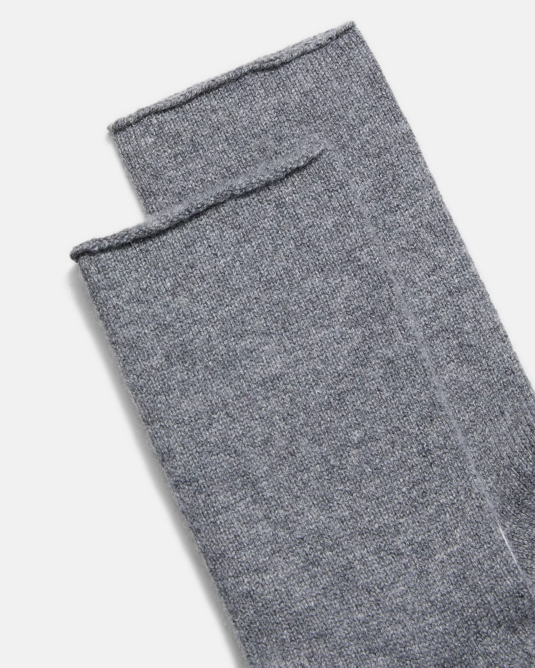 CASHMERE JERSEY SHORT SOCKS IN MEDIUM HEATHER GREY - Romi Boutique