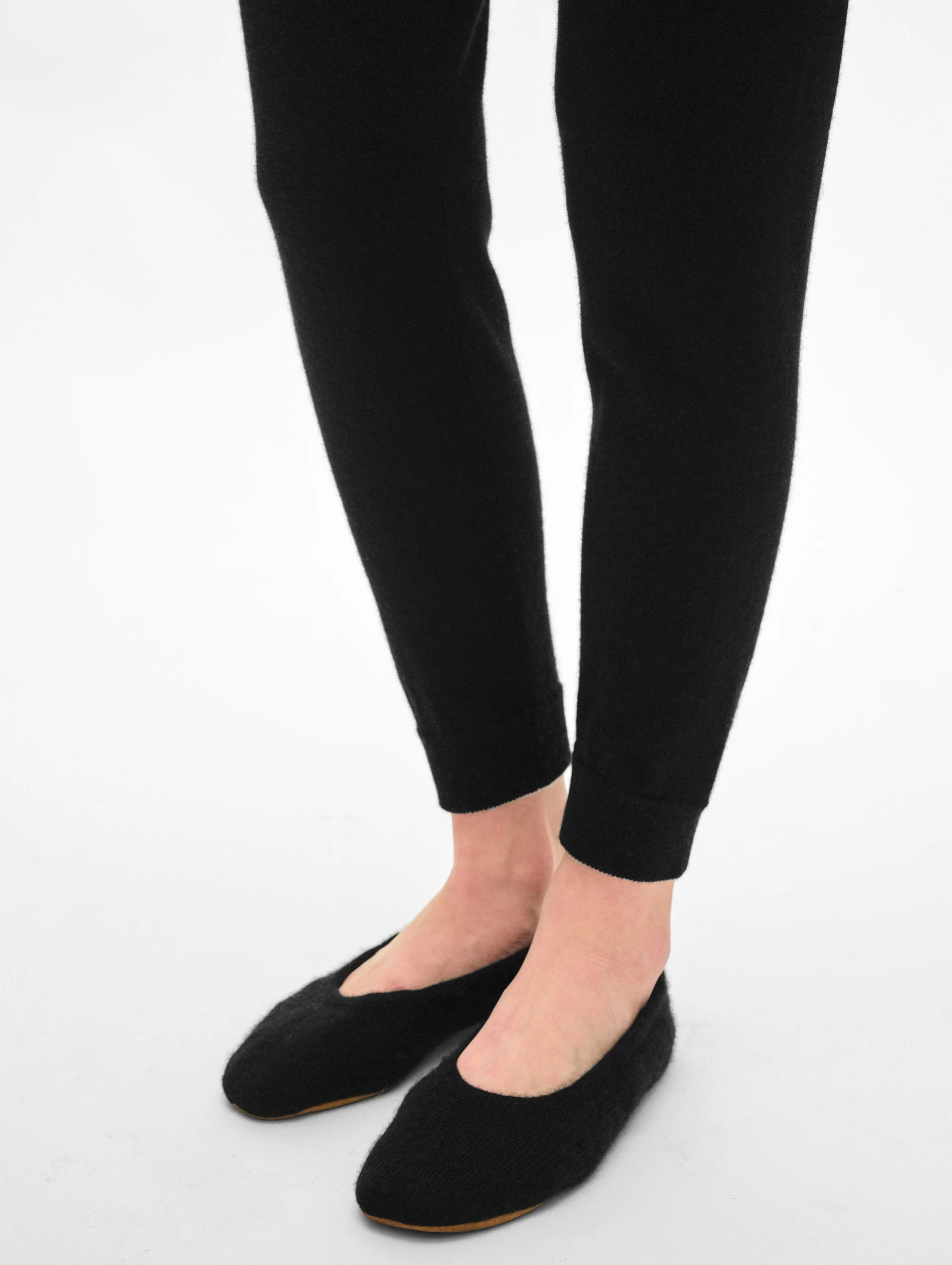 CASHMERE BALLET SLIPPER IN BLACK by White & Warren - Romi Boutique