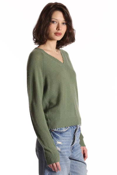 CASHMERE FRAYED EDGE CROPPED V-NECK IN GARDEN GROVE - Romi Boutique