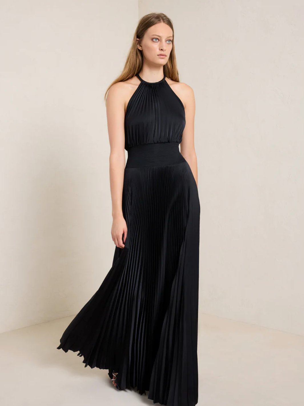 RENATA SATIN PLEATED DRESS IN BLACK - Romi Boutique