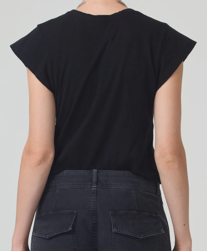 INESSA TEE IN WASHED BLACK - Romi Boutique
