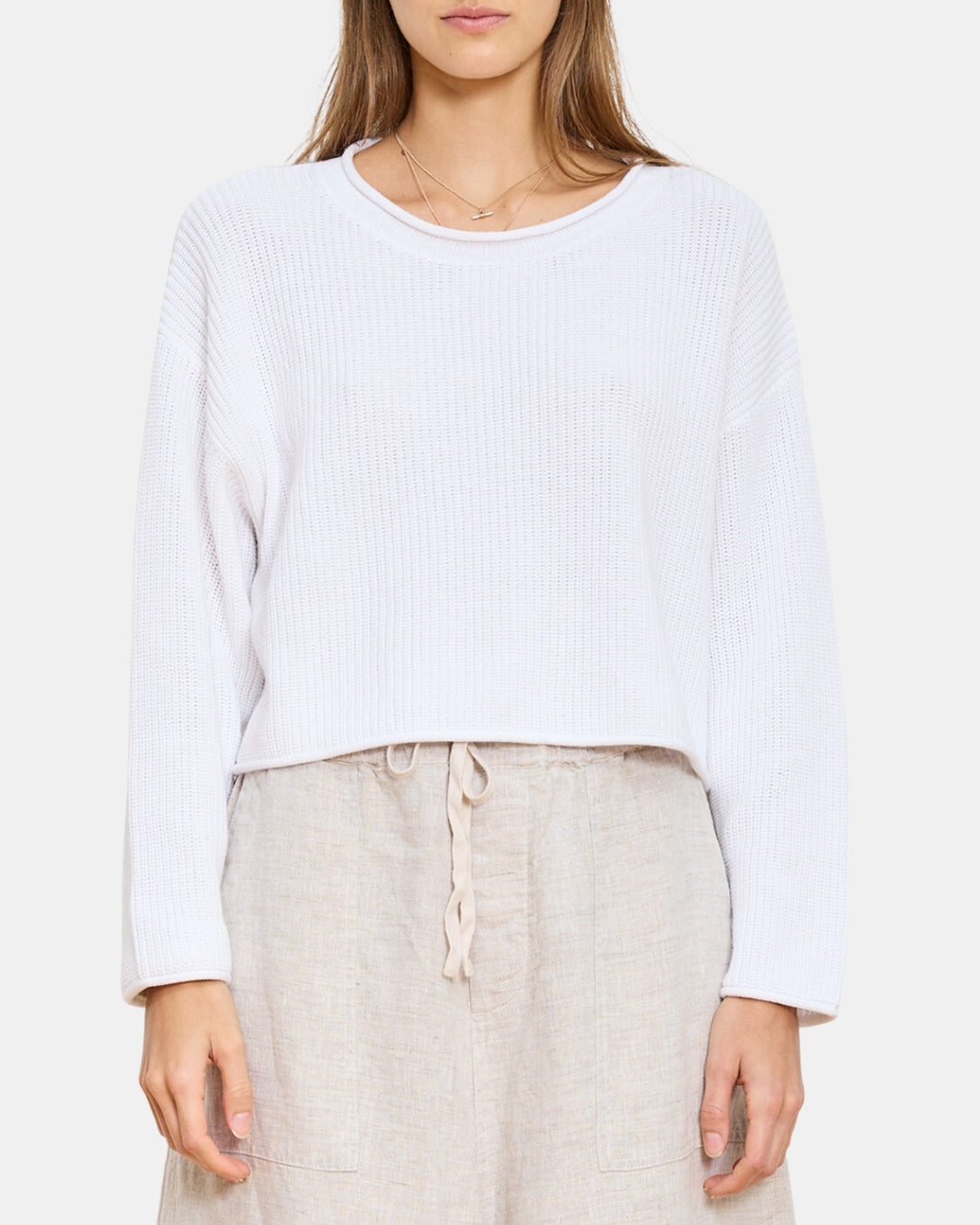 CROPPED RELAXED SWEATER IN WHITE - Romi Boutique