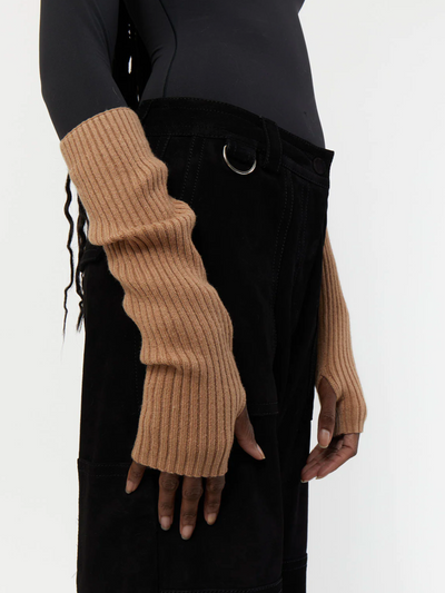 CYNTHIA ARM WARMERS IN BEIGE - Romi Boutique