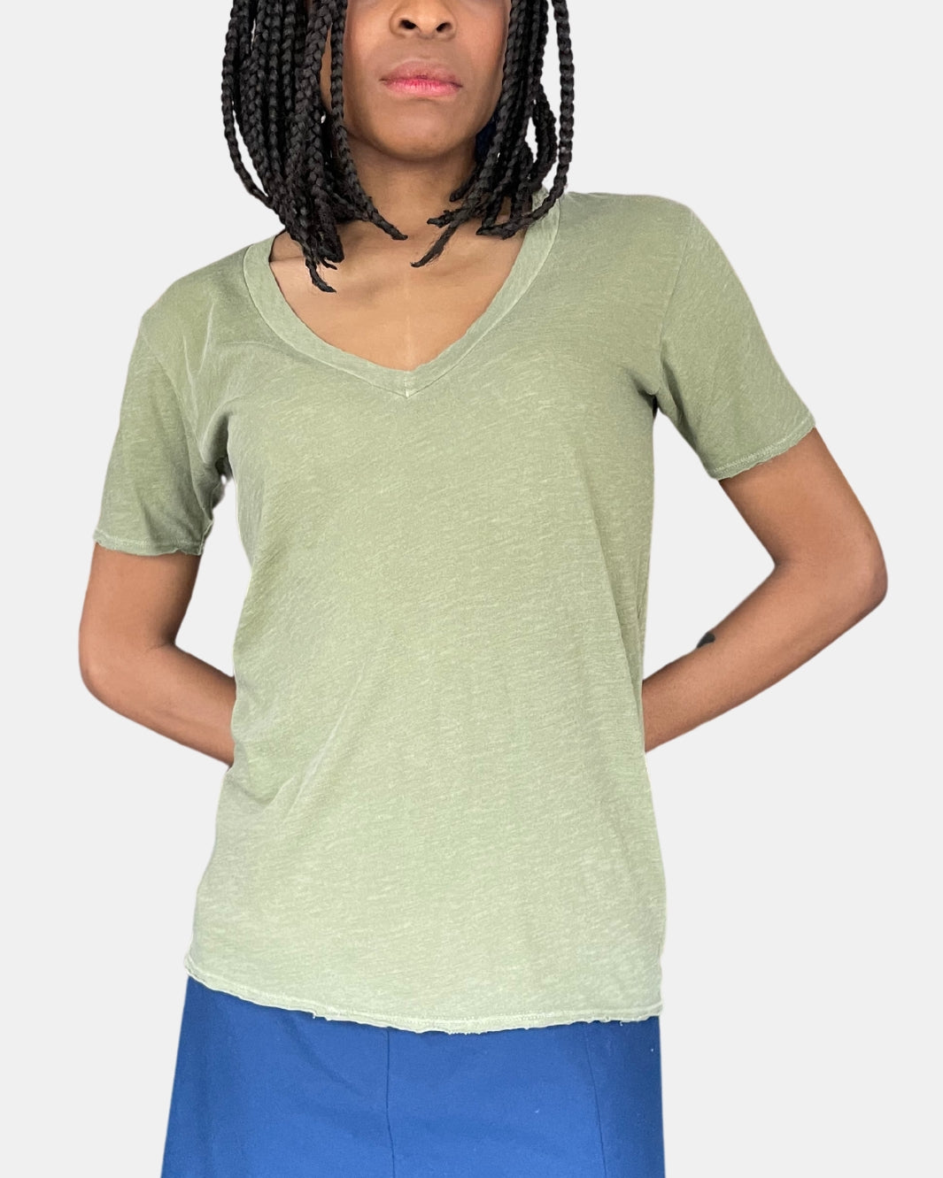CORA V NECK IN DUSTY GREEN - Romi Boutique