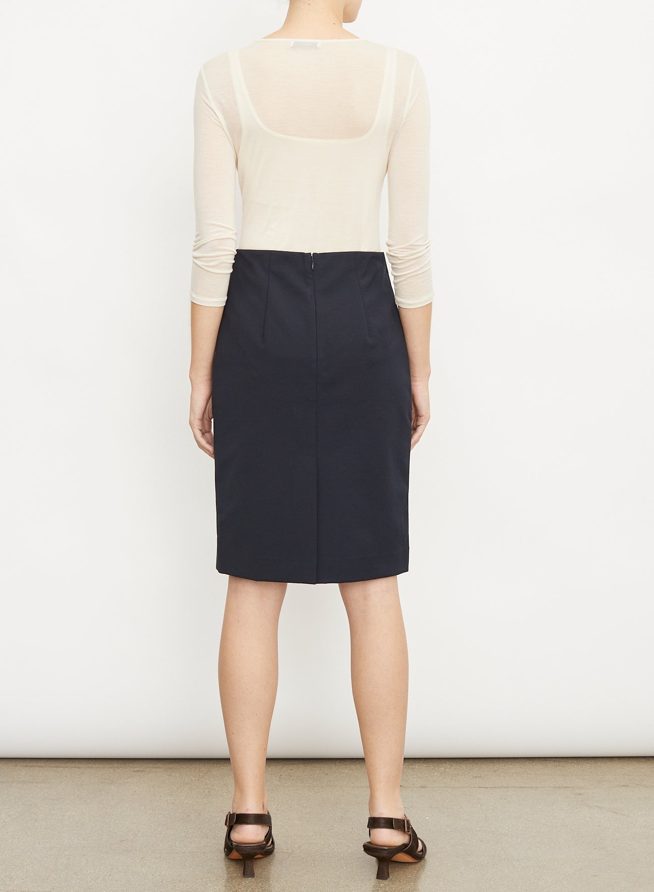 SEAMED FRONT PENCIL SKIRT IN BLACK - Romi Boutique